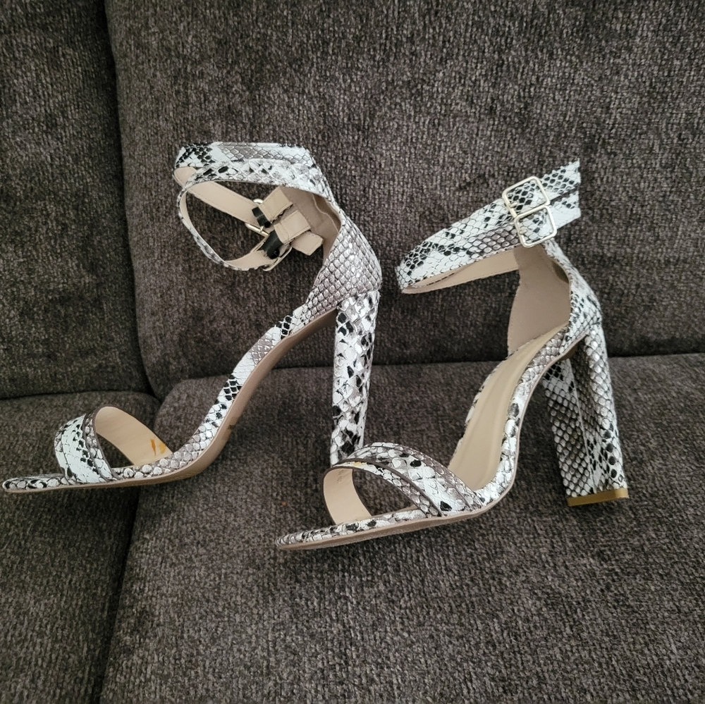 Snakeskin heel, worn once, great condition